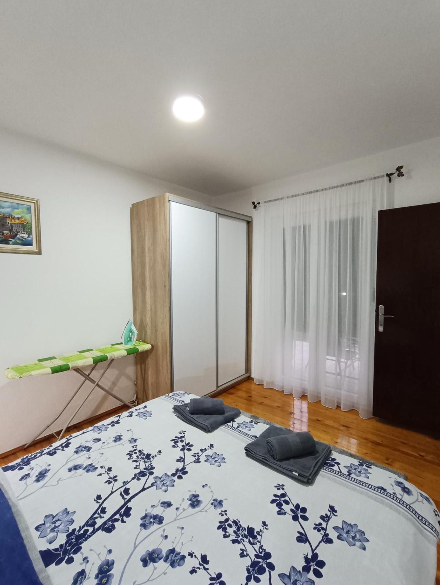 Entire House Floor - 2-Bedroom Cozy & Peaceful Apartment Podgorica Exterior foto
